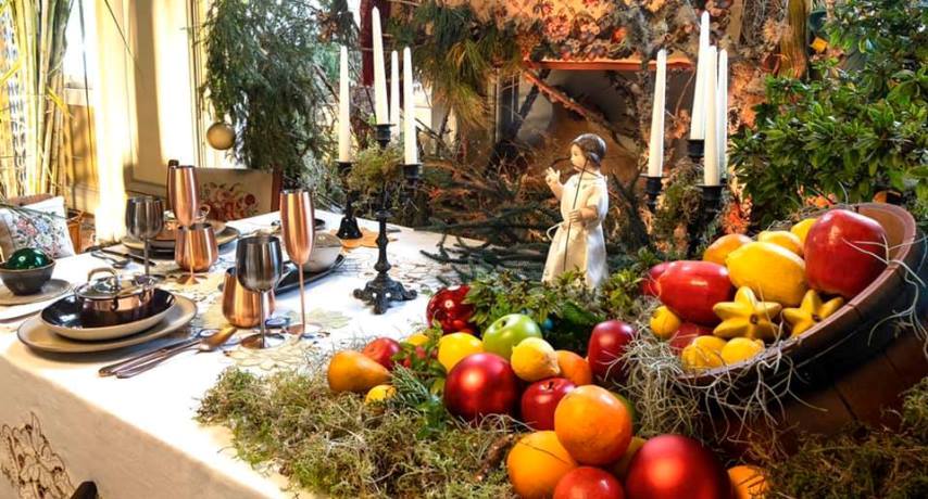 All about Christmas in Madeira- christmas table